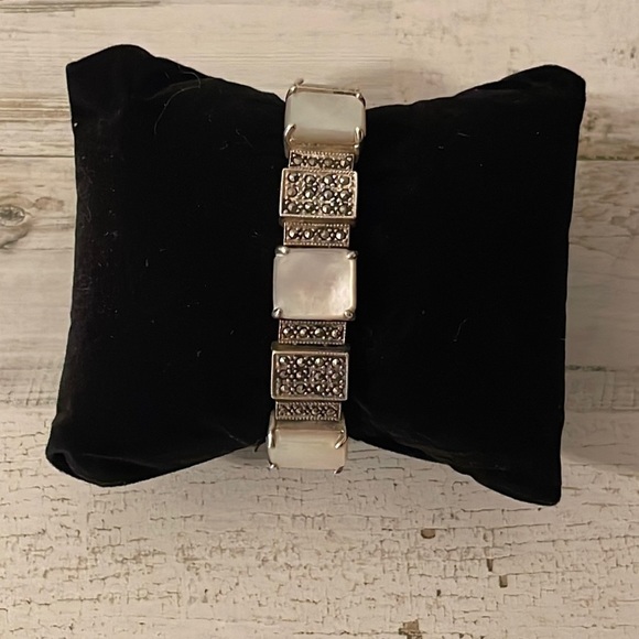 Jewelry - Beautiful Silver, Marcasite and MOP Link Bracelet.